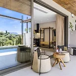Thetis Apartamento *
